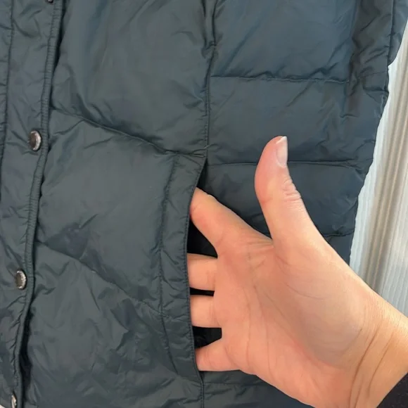 Lands’ End Women’s Down Vest in Hunter Green, size M (10-12) - Picture 2 of 7